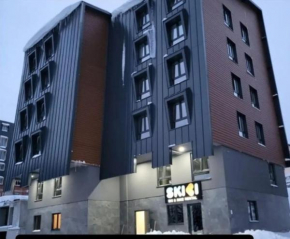 Sky Lux Apartments